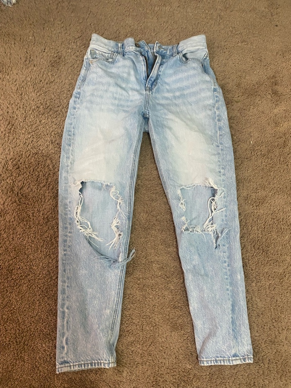American Eagle Outfitters Light Blue Distressed Boyfriend Jeans
